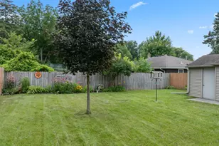 1004 14th Ave NE, Rochester, MN 55906 - Photo 7