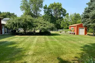 1119 Lake St, Alexandria, MN 56308 - Photo 9