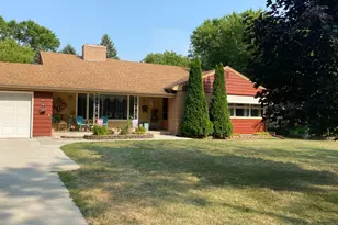 1119 Lake St, Alexandria, MN 56308 - Photo 3