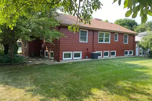 1119 Lake St, Alexandria, MN 56308 - Photo 5