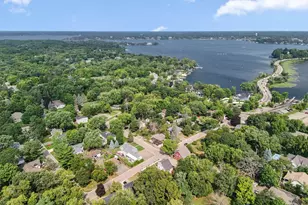 2930 Bay St, Wayzata, MN 55391 - Photo 37