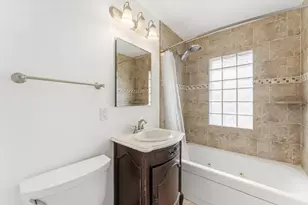2930 Bay St, Wayzata, MN 55391 - Photo 25