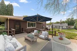 2930 Bay St, Wayzata, MN 55391 - Photo 15