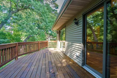 563 Sterling Street S, Maplewood, MN 55119 - Photo 9