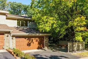 563 Sterling St S, Maplewood, MN 55119 - Photo 1