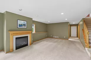 13364 Hummingbird Dr, Apple Valley, MN 55124 - Photo 17