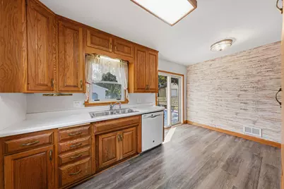 814 11th Street NW, Rochester, MN 55901 - Photo 17