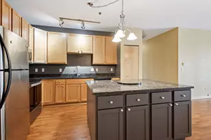 2900 University Ave SE, Minneapolis, MN 55414 - Photo 3
