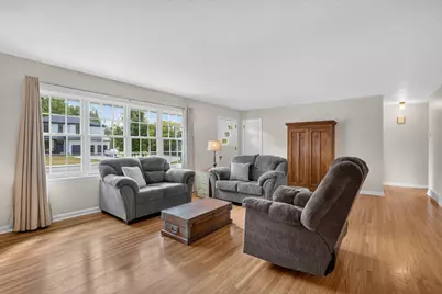 507 N Maple Street, Chaska, MN 55318 - Photo 7