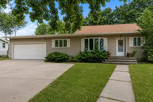127 Higbie Ave E, Minnesota Lake, MN 56068 - Photo 27
