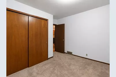 127 Higbie Avenue E, Minnesota Lake, MN 56068 - Photo 17