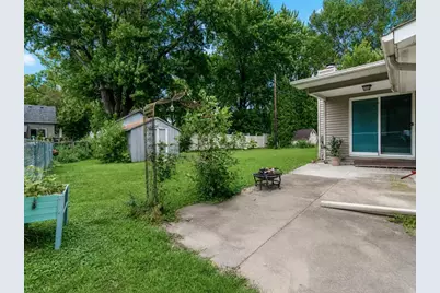 127 Higbie Avenue E, Minnesota Lake, MN 56068 - Photo 29