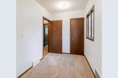 127 Higbie Avenue E, Minnesota Lake, MN 56068 - Photo 21