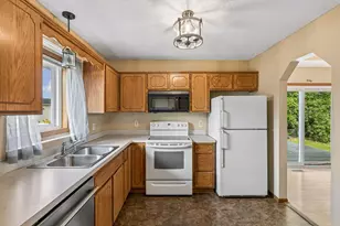 12158 Tulip St NW, Coon Rapids, MN 55433 - Photo 5