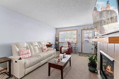 6133 Maclynn Avenue NE, Albertville, MN 55301 - Photo 3
