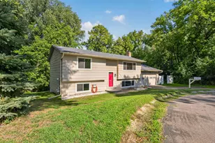 7631 Ontario Blvd, Eden Prairie, MN 55344 - Photo 1