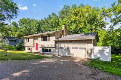 7631 Ontario Boulevard, Eden Prairie, MN 55344 - Photo 3