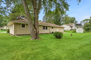 112 Willow Dr SW, Saint Michael, MN 55376 - Photo 5