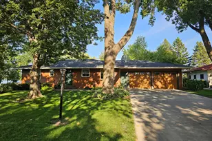 1909 Country Club Dr NE, Willmar, MN 56201 - Photo 5