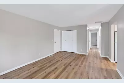 7956 Charles Way, Inver Grove Heights, MN 55076 - Photo 9