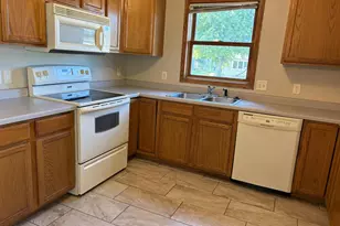 410 13th St N, Benson, MN 56215 - Photo 11