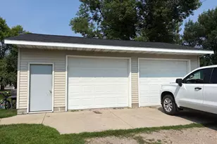 410 13th St N, Benson, MN 56215 - Photo 5