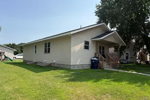 410 13th St N, Benson, MN 56215 - Photo 7