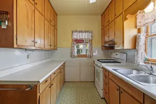 808 Bailey Ave, Wabasha, MN 55981 - Photo 11
