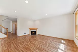 9902 Switch Grass Ln, Eden Prairie, MN 55347 - Photo 7