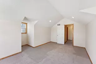 9902 Switch Grass Ln, Eden Prairie, MN 55347 - Photo 19