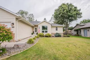 1704 Sierra Dr S, Eau Claire, WI 54701 - Photo 51