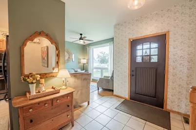 1704 Sierra Drive S, Eau Claire, WI 54701 - Photo 7