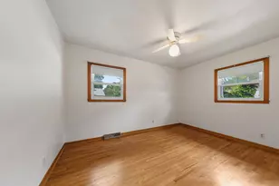 120 N Manitou Dr, Mankato, MN 56001 - Photo 15
