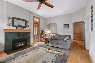 608 Sullivan Dr NE, Columbia Heights, MN 55421 - Photo 9