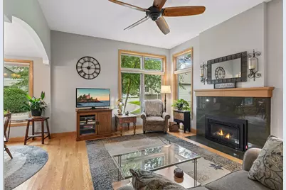 608 Sullivan Drive NE, Columbia Heights, MN 55421 - Photo 7