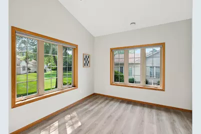 6801 24th Street N, Oakdale, MN 55128 - Photo 15