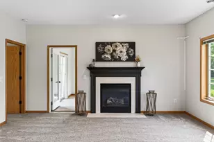 6801 24th St N, Oakdale, MN 55128 - Photo 11