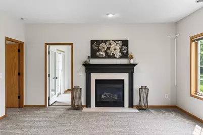 6801 24th Street N, Oakdale, MN 55128 - Photo 9