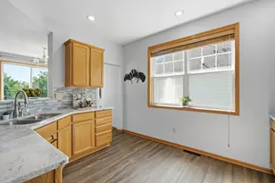 15130 Dutchman Way, Apple Valley, MN 55124 - Photo 11
