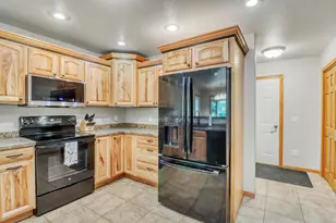 1084 Timber Dr, Detroit Lakes, MN 56501 - Photo 15