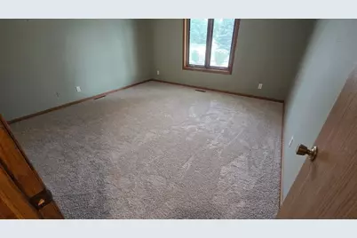 1703 3rd Avenue NE, Austin, MN 55912 - Photo 15