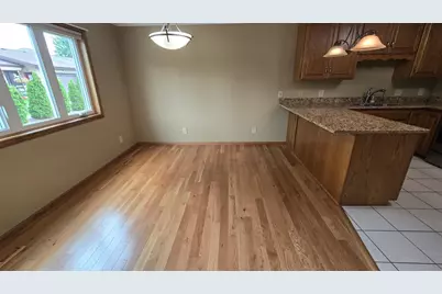 1703 3rd Avenue NE, Austin, MN 55912 - Photo 9