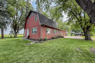1301 N 9th St, Olivia, MN 56277 - Photo 1