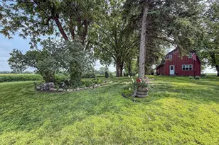 1301 N 9th St, Olivia, MN 56277 - Photo 37