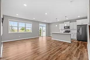 7261 Alvarado Ln N, Maple Grove, MN 55311 - Photo 9