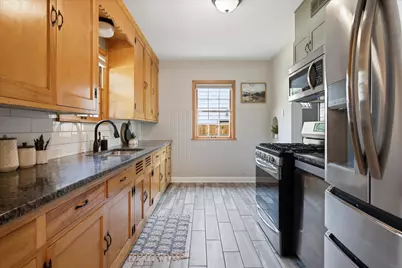 1721 Arlington Avenue E, Saint Paul, MN 55106 - Photo 9