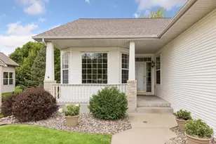17461 Haralson Dr, Eden Prairie, MN 55347 - Photo 3