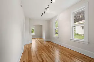 346 Geranium Ave E, Saint Paul, MN 55130 - Photo 3