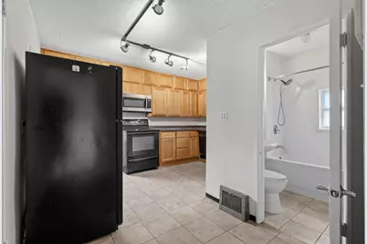 346 Geranium Avenue E, Saint Paul, MN 55130 - Photo 7