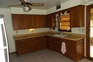 305 16th St NW, Austin, MN 55912 - Photo 5
